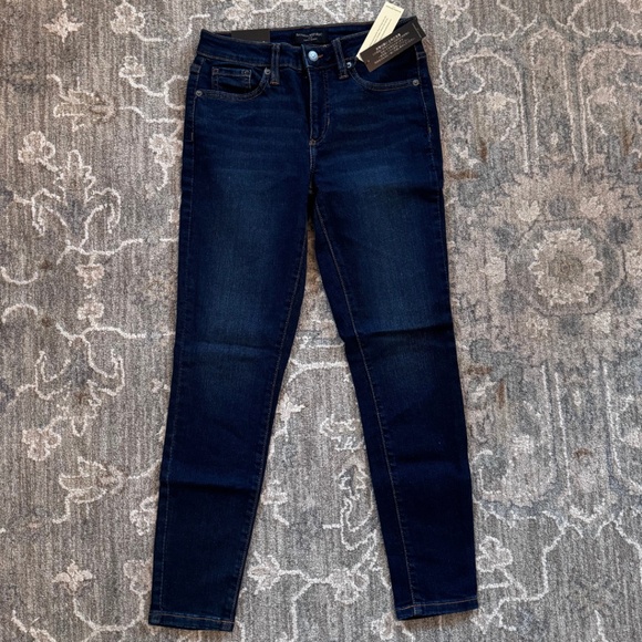 Banana Republic BRAND NEW MID-RISE SKINNY JEAN - Picture 4 of 10